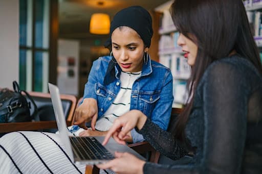 Students at laptop